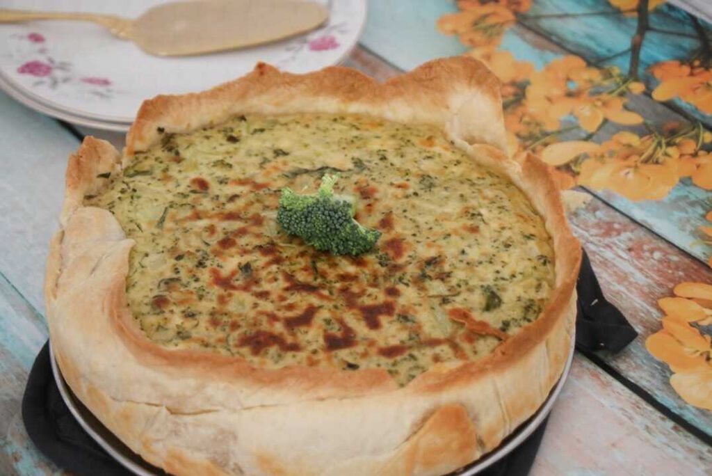 קיש ברוקולי עם גבינות חגיגי