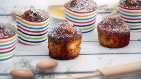 מאפינס מנדרינות ותפוחים פרווה