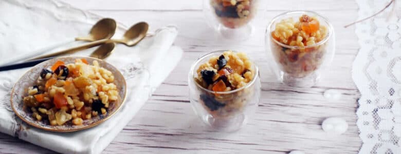 אשורה קינוח חיטה ופירות יבשים פרווה