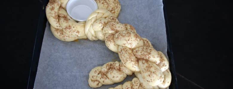 חלת טחינה בצורת מפתח