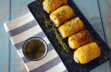 קלחי תירס על האש