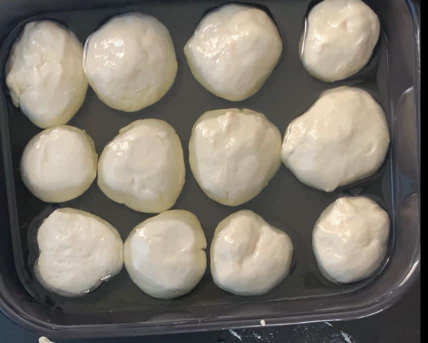 בורקס שמכינים לבד בבית במילוי גבינות ומנגולד