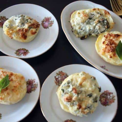 תפוחי אדמה ממולאים גבינות ומנגולד