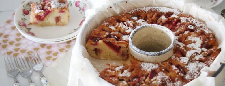 עוגת שזיפים פשוטה ומשגעת