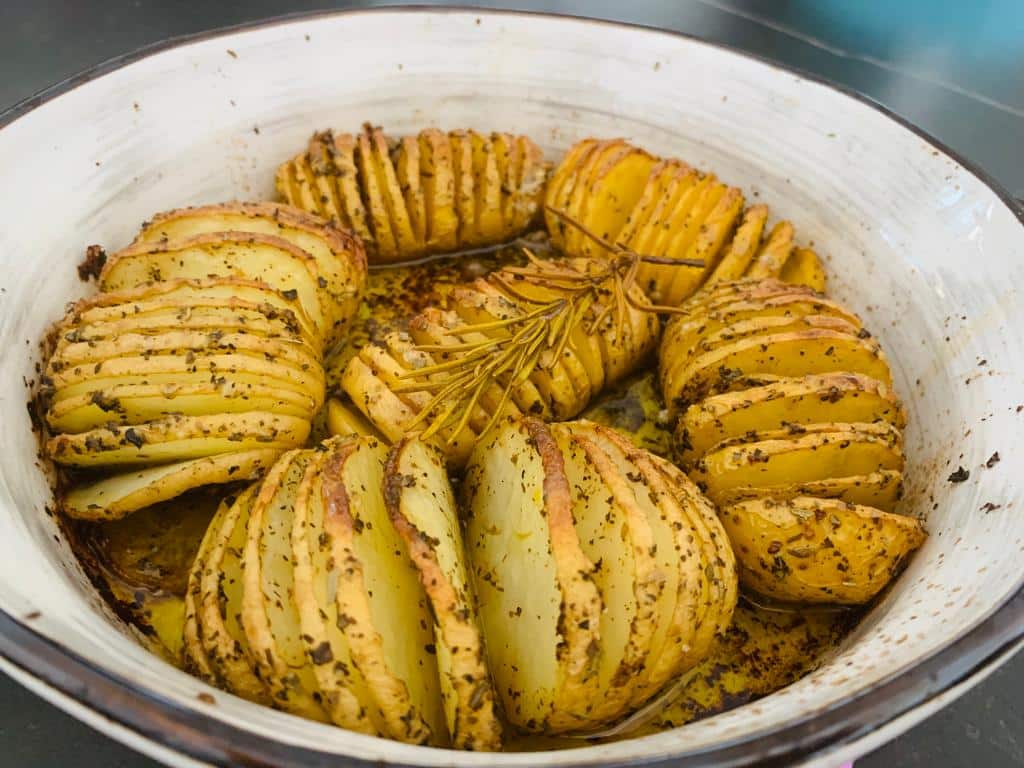 מניפות תפוחי אדמה קריספיים בתנור