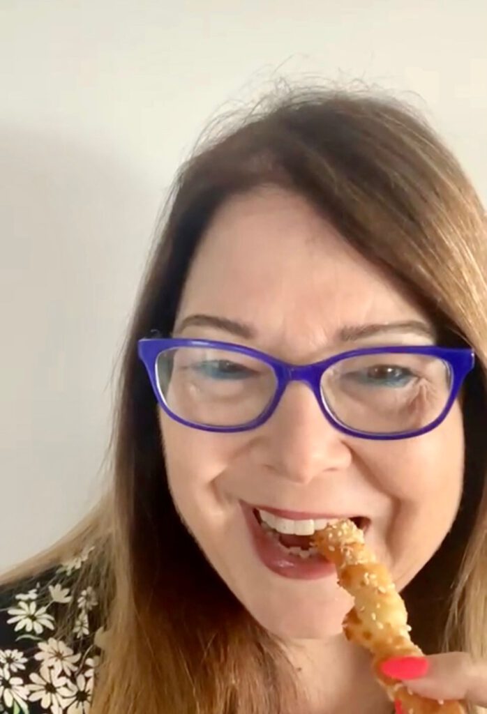 מקלות בצק עלים עם גבינות