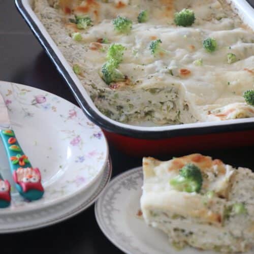 לזניה ברוקולי עם גבינות