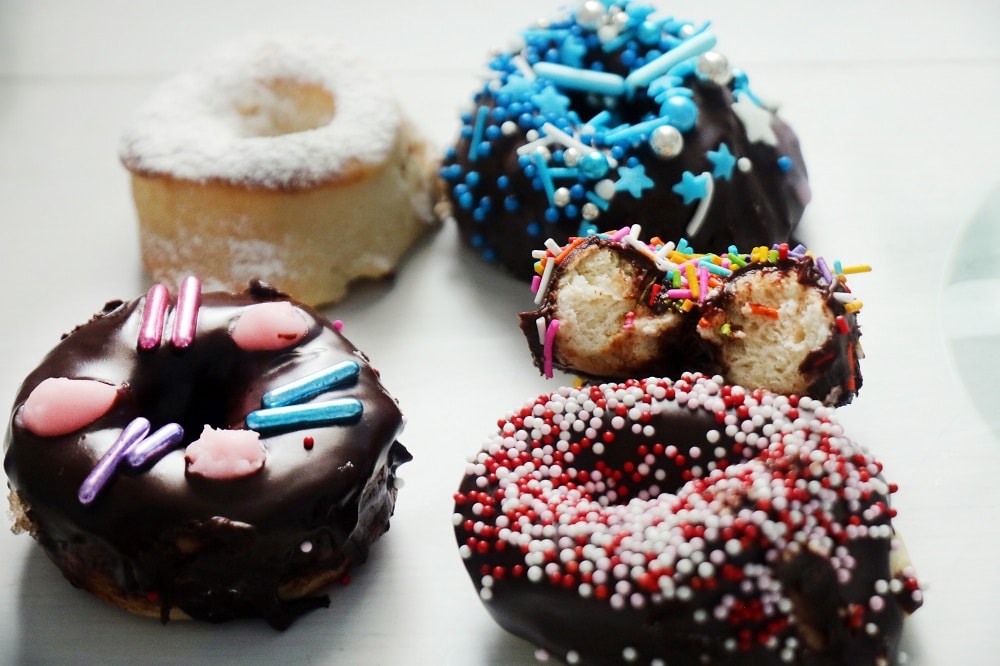 דונאטס אפויים בתנור מושלמים מתכונים לחנוכה