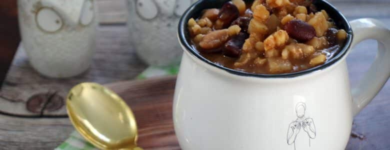 מרק חורפי שעועית תפוחי אדמה וגריסים