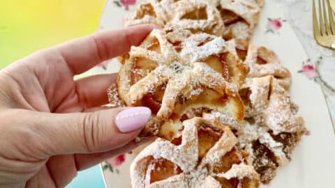 עוגיות תפוחים פריכות עם בצק