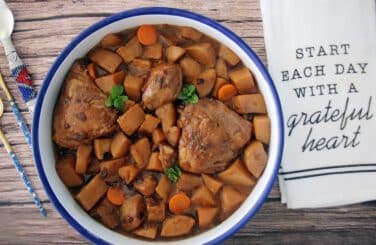 מתכון לעוף ותפוחי אדמה חומים