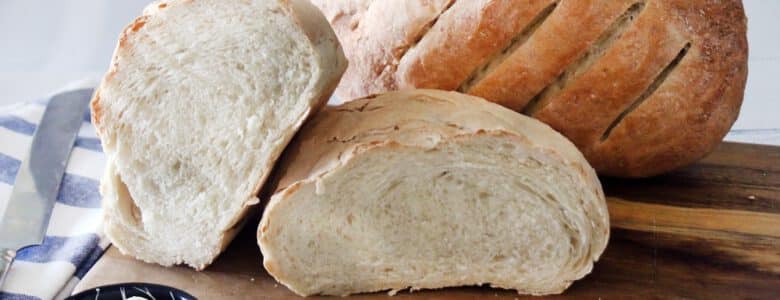 לחם לבן בייתי מ 4 מרכיבים בלבד