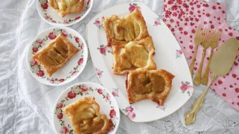 מאפה תפוחים ובצק עלים כשר לפסח