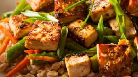 7 מתכונים עם טופו ולמה כדאי לאכול אותו