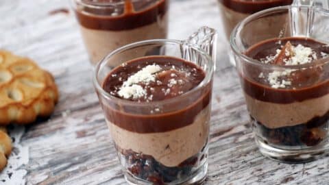 קינוחים אישיים לפסח מוס שוקולד