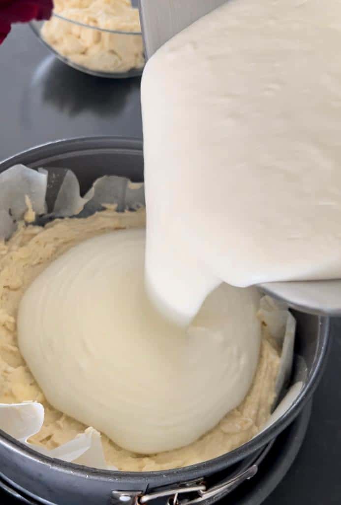 עוגת גבינה פירורים אפויה חלומית