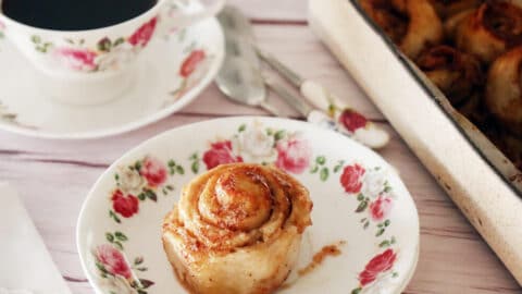 סינבון שבלולי שמרים עם קינמון