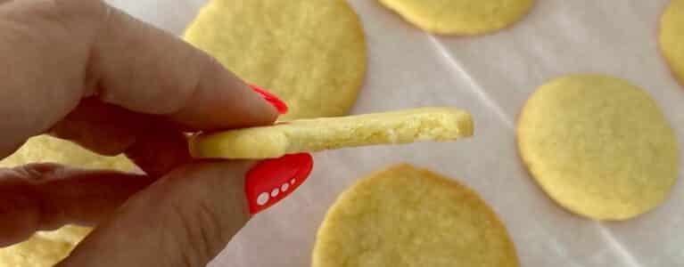 עוגיות חמאה וניל בעשר דקות