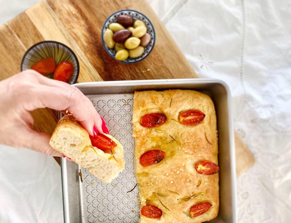 פוקצ'ה פריכה ללא לישה