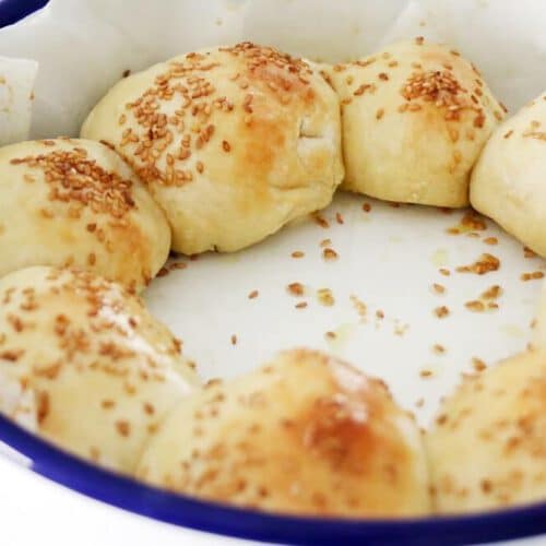 כתר לחמניות ממולאות במוצרלה