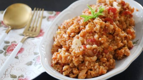 שולבטה תבשיל בורגול עם גריסים וירקות