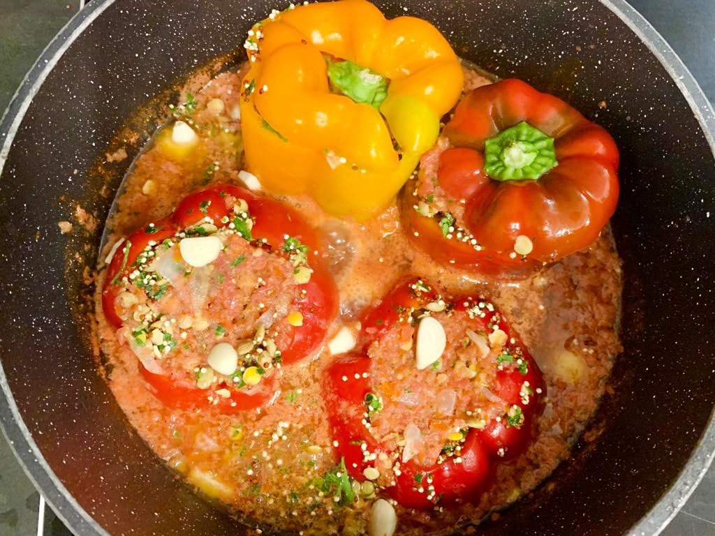 פלפל ממולא בקינואה ועדשים