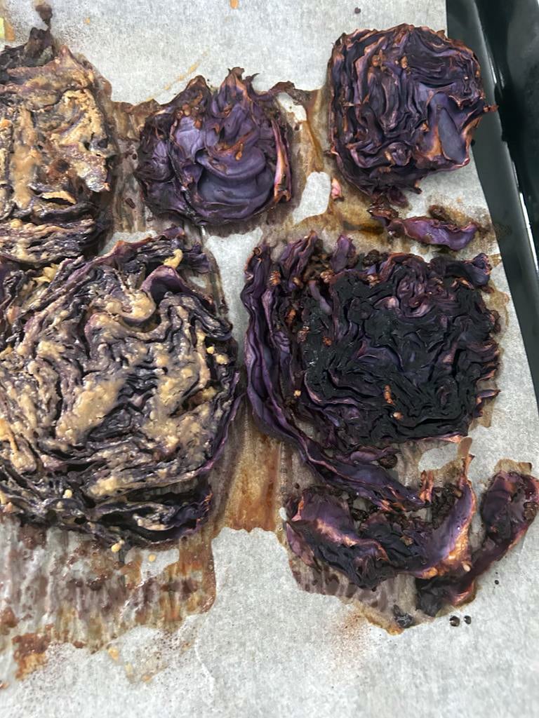 כרוב סגול אפוי בתנור בשני טעמים