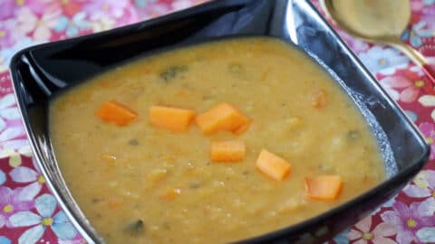 מרק דלעת עדשים וג'ינג'ר