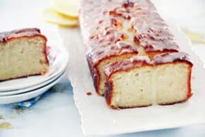 עוגת לימון בחושה אוורירית ורכה