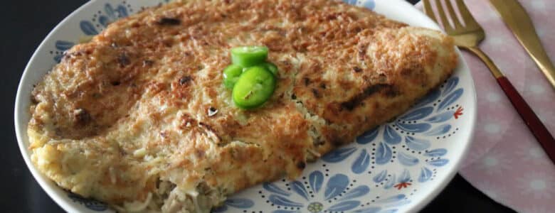 חביתת עוף ואטריות שנשארו מהמרק