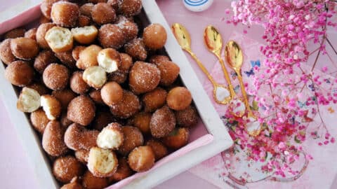 מיני סופגניות שמנת בעשר דקות