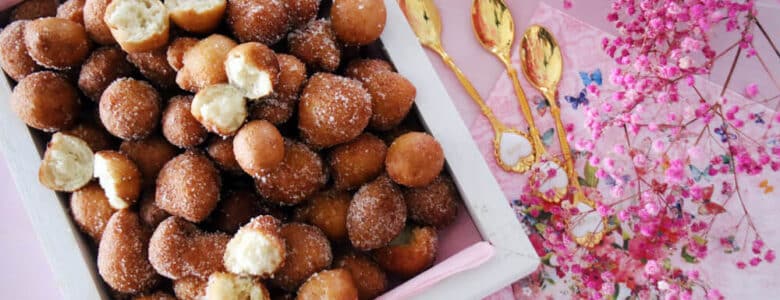 מיני סופגניות שמנת בעשר דקות