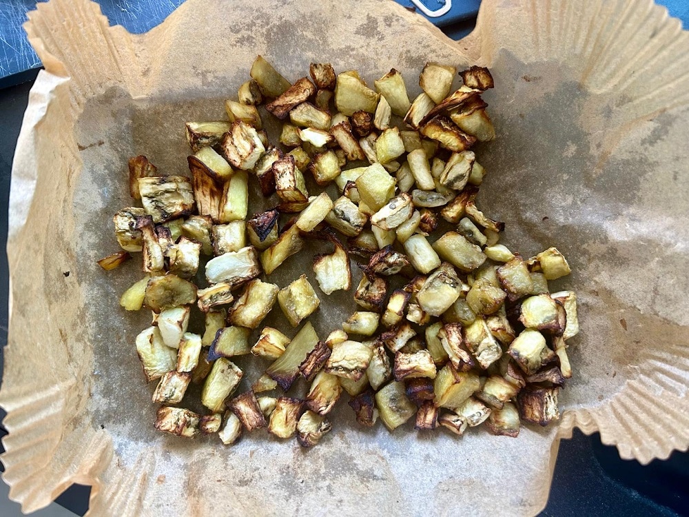 סלט טאבולה עם חצילים