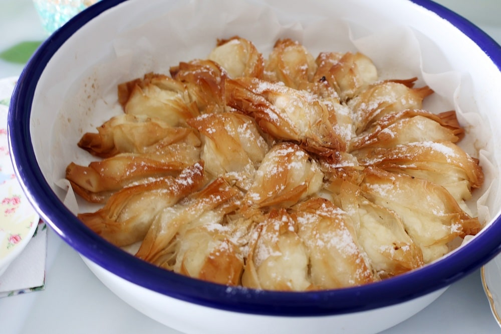 סוכריות פילו במילוי גבינה מתוקה