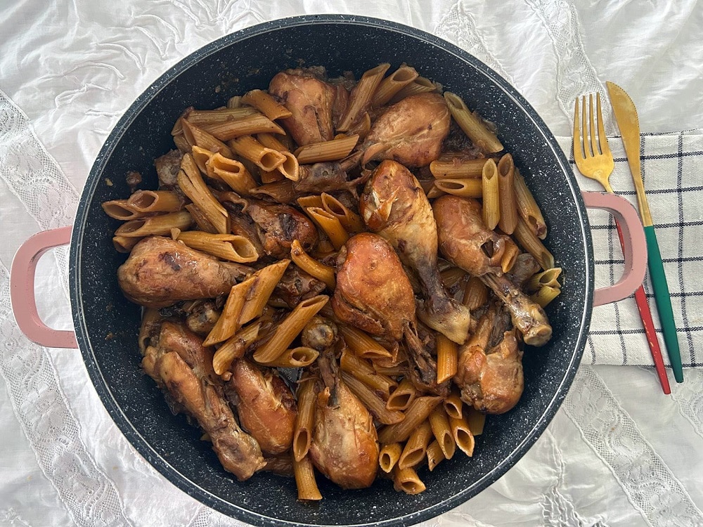 צלי עוף ופסטה בסיר אחד