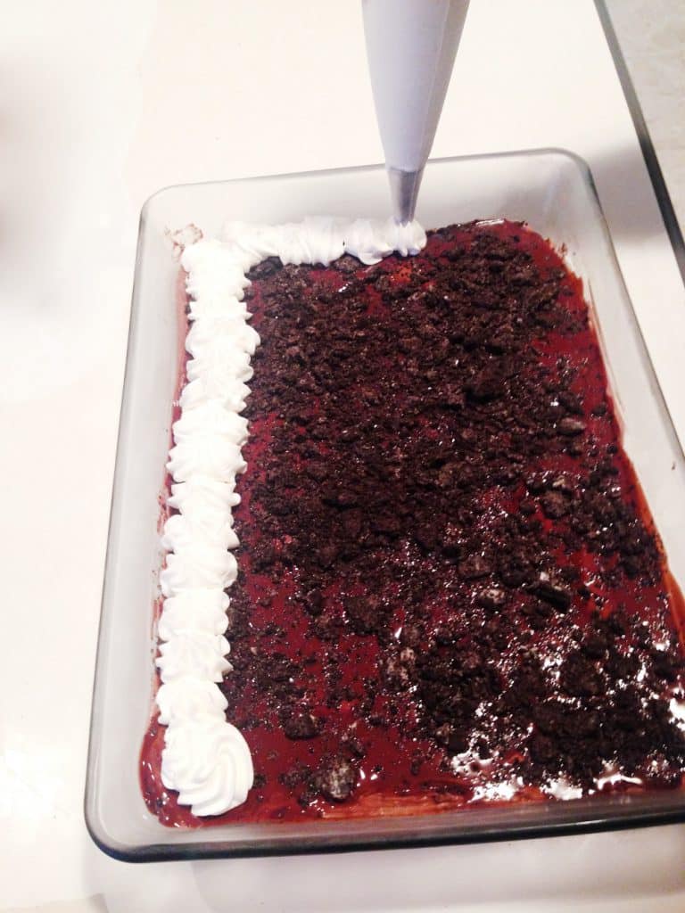 עוגת 3 שכבות מושחתת במיוחד