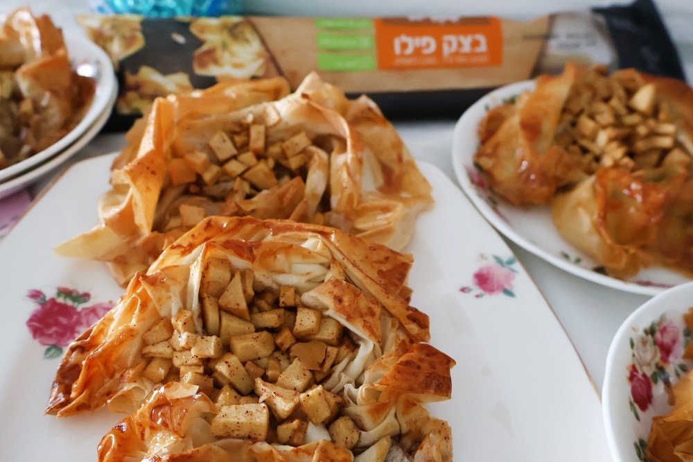 פרחי תפוחים בבצק פילו