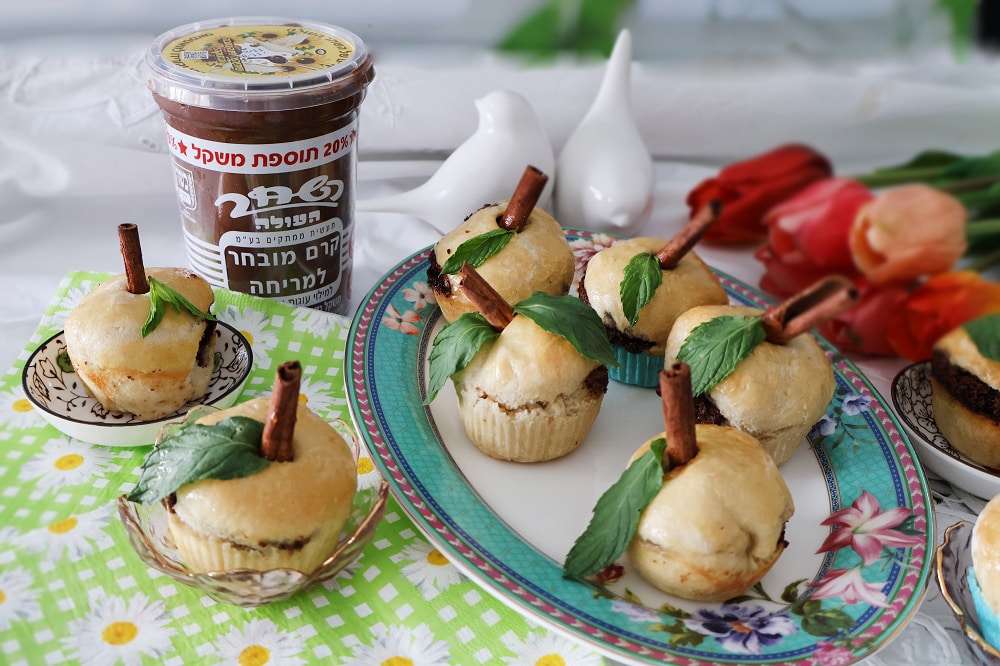 לחמניות תפוח בדבש במילוי השחר