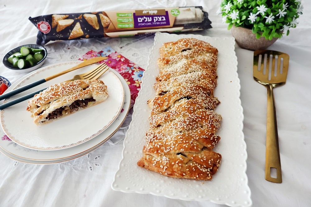 חלת בשר עם צנוברים בצק עלים