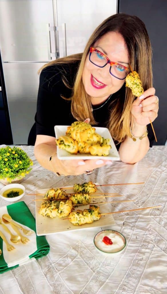 שיפודי בצק פיצה ועשבי תיבול