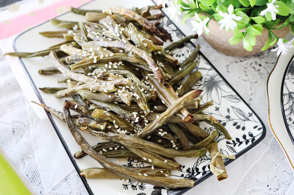 צ'יפס שעועית ירוקה בתנור