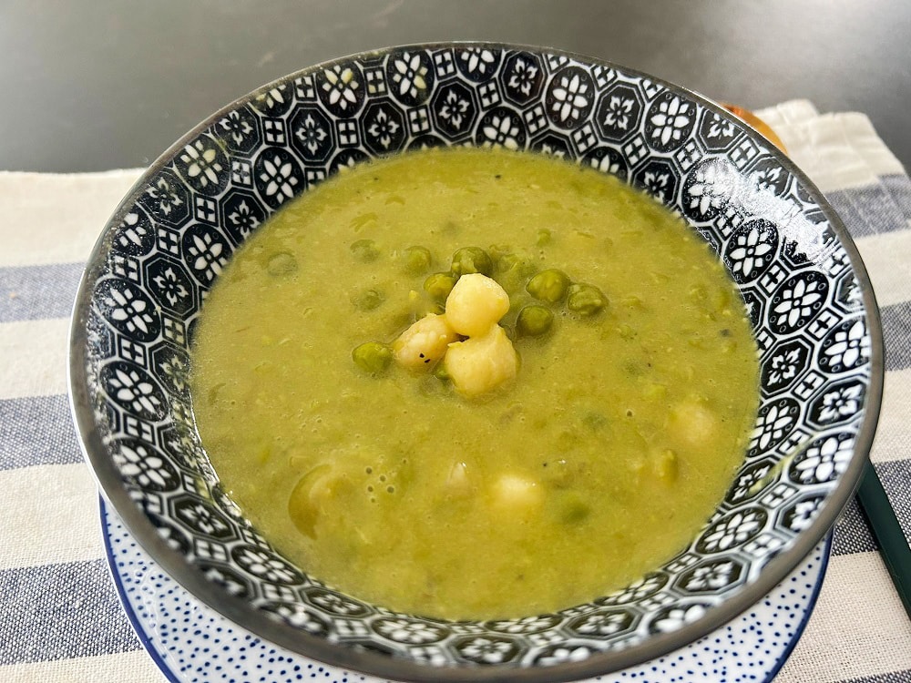 מרק אפונה עם ניוקי