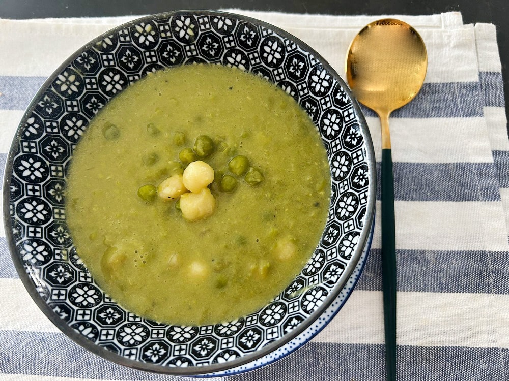 מרק אפונה עם ניוקי