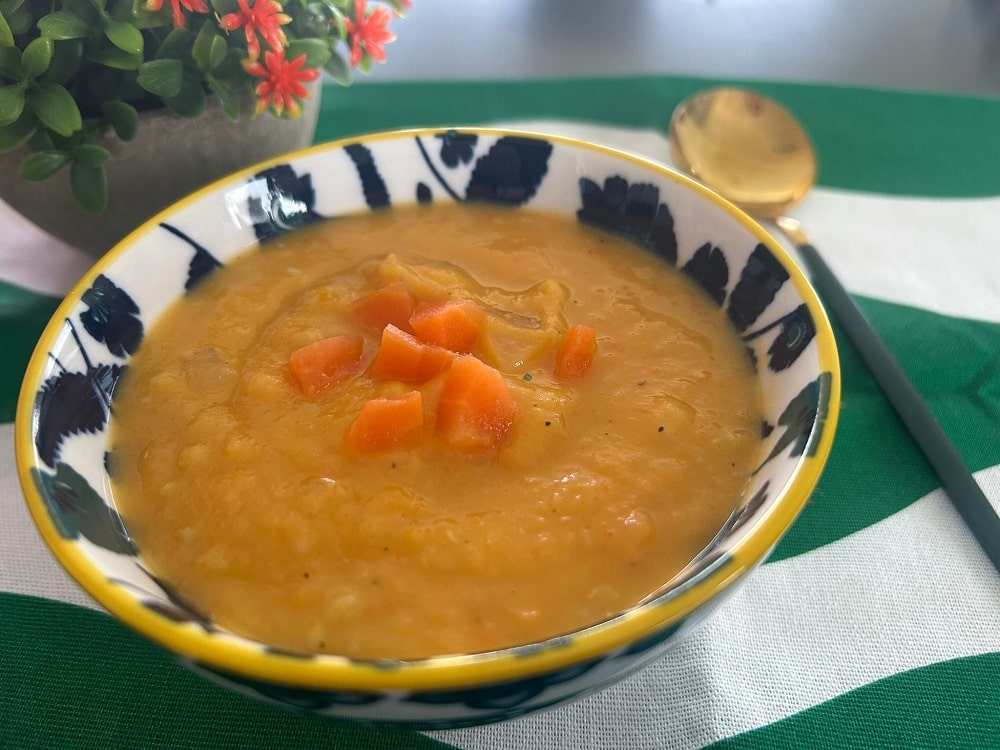 מרק כתום עם עדשים כתומות