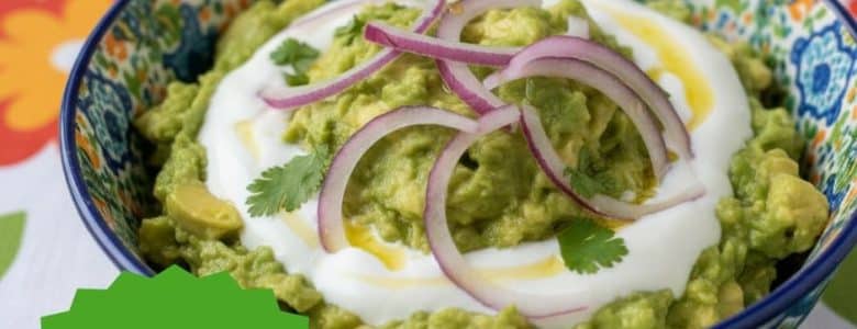 סלט אבוקדו עם יוגורט