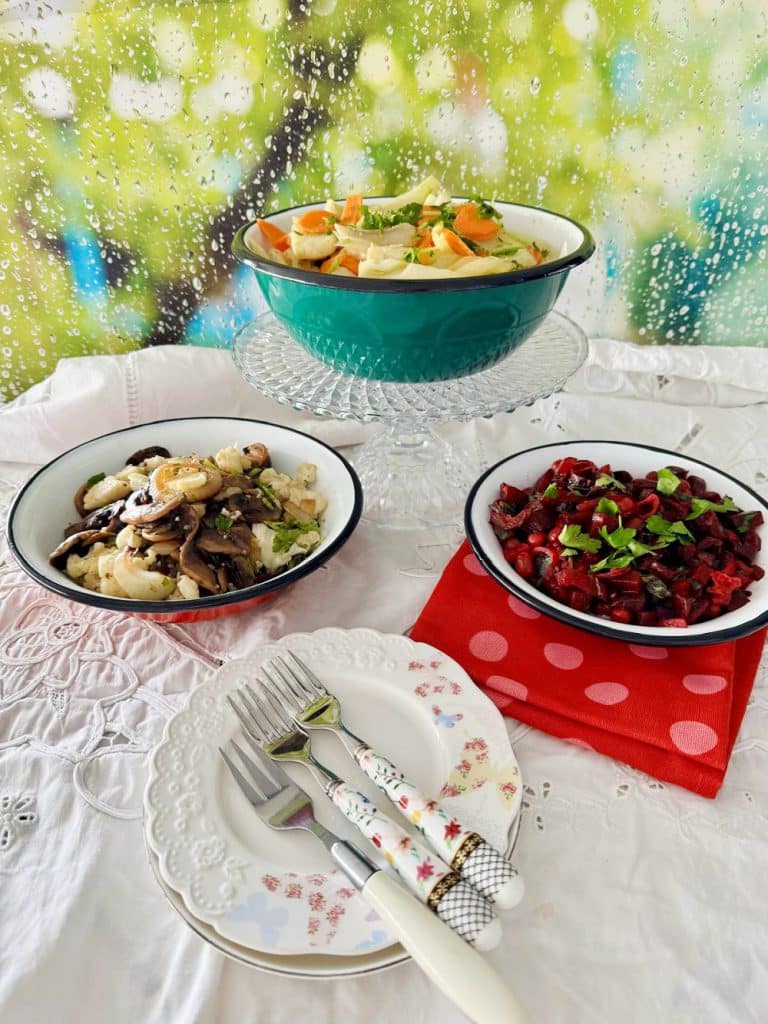 סלט חומוס ארטישוק ושומר