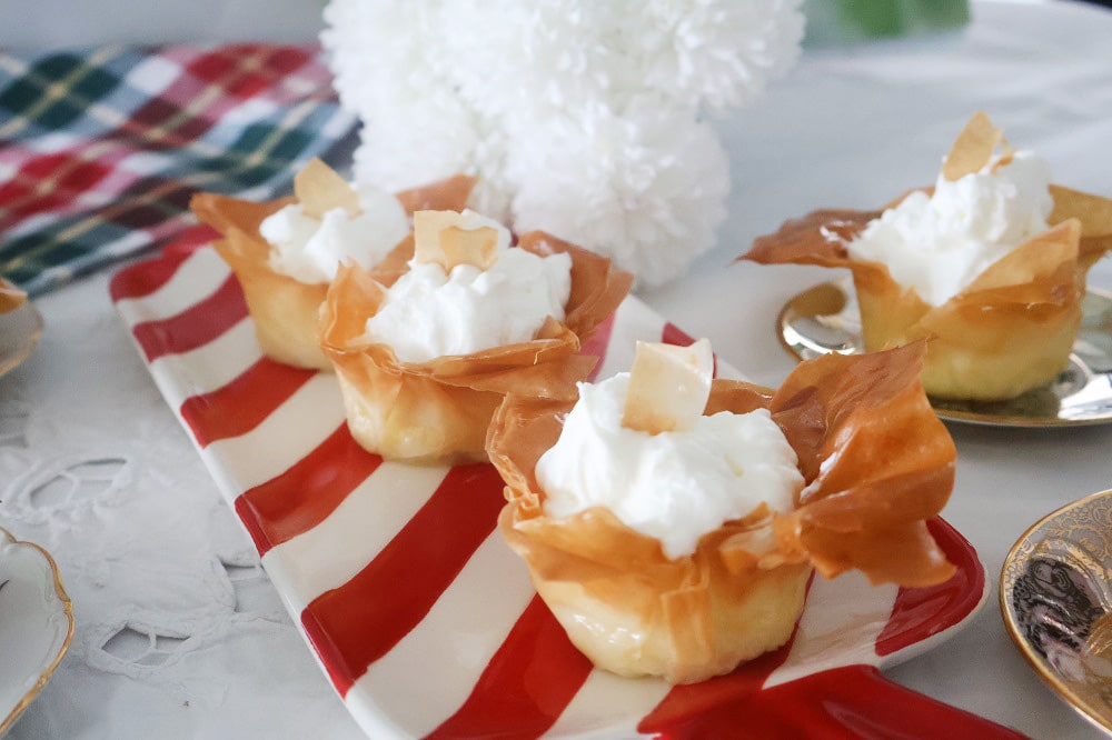 סלסלות פילו במילוי קרם וניל