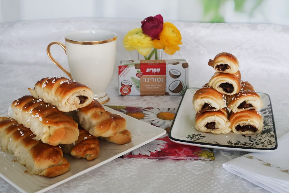 לחמניות ממולאות שוקולד מסולסלות